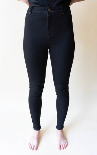 The Perfect Black Skinnies, Black